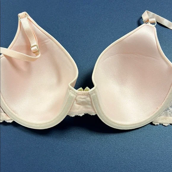 NWOT Elegant maidenform, pink Lace Bra with underwire - Picture 5 of 5